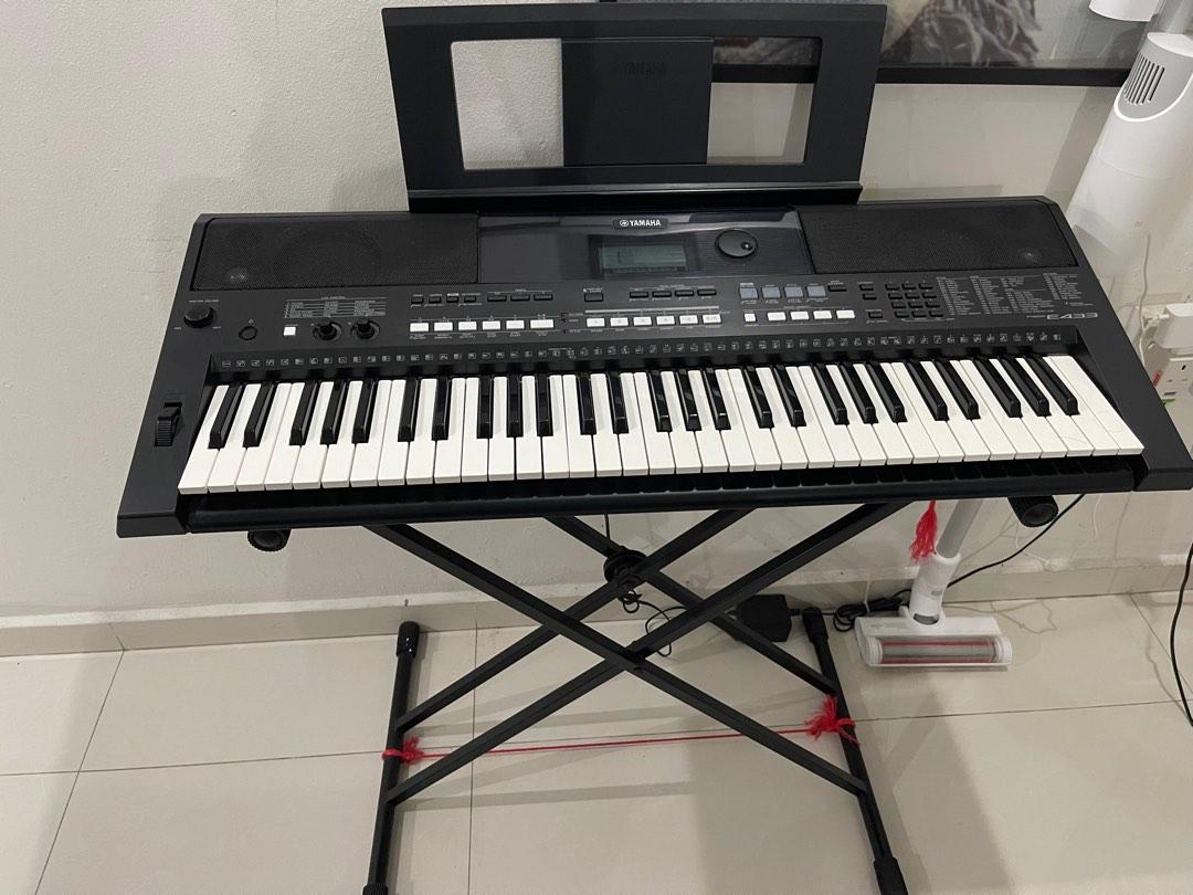 Yamaha keyboard, Hobbies & Toys, Music & Media, Musical Instruments on