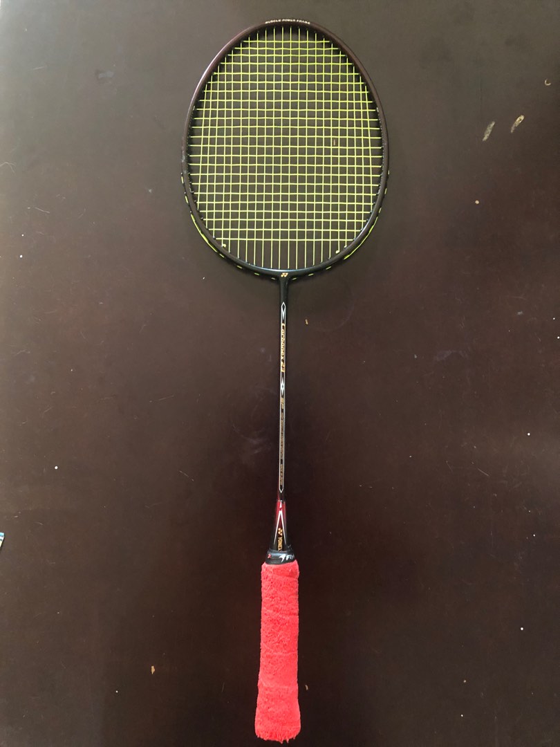 Yonex Carbonex 23 SP, Olah Raga, Perlengkapan Olahraga Lainnya di Carousell