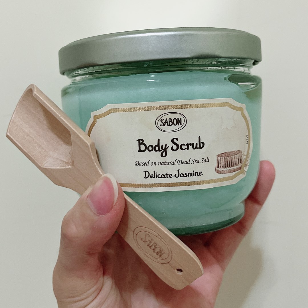 [現貨] 大樽600g Sabon Body Scrub Delicate Jasmine 嬌貴茉莉身體磨砂, 美容＆化妝品, 沐浴＆身體護理
