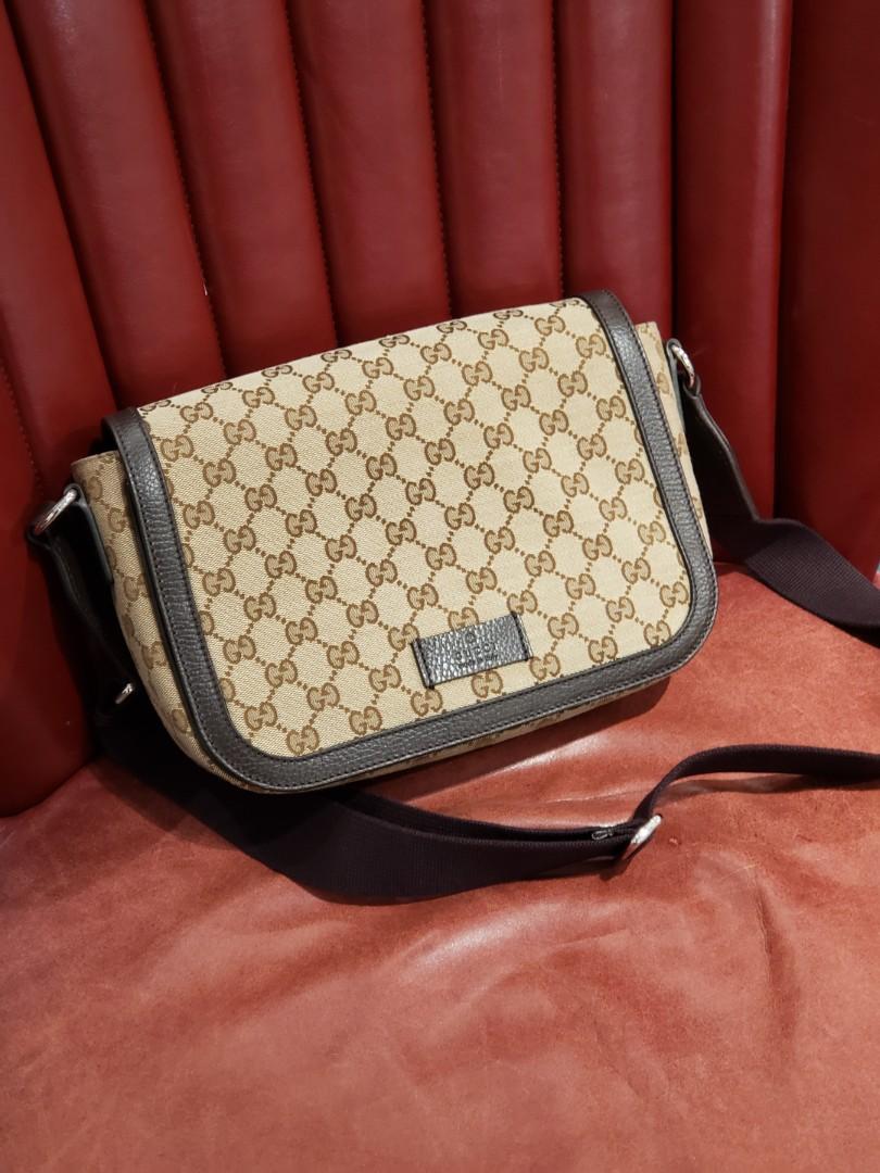 GUCCI スタッズ付き黒レザー手袋 GUCCI グッチ 革手袋 GUCCI 革 手袋 men's