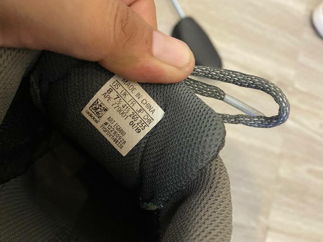Yeezy eg686 hotsell