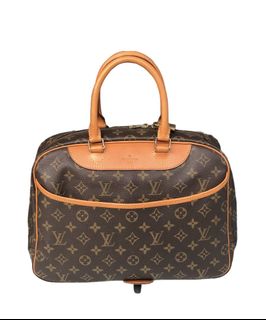 (Category: ) located in . Submitted by luxury_00 (Listing ID 1188473515, Image 1). Description: .