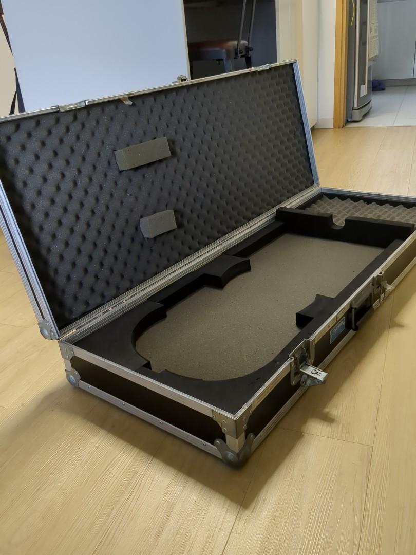 Bass guitar flight case Jazz, precision super heavy duty Saint Adrian