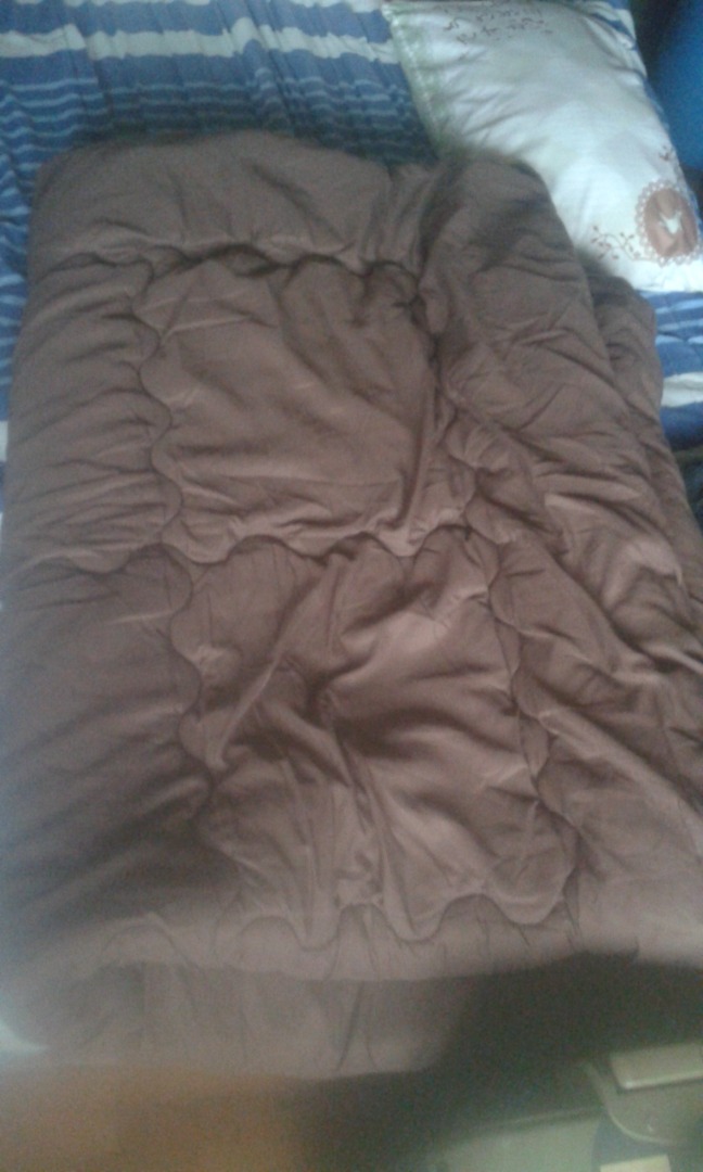 bedding filler (brown one), Furniture & Home Living, Bedding & Towels