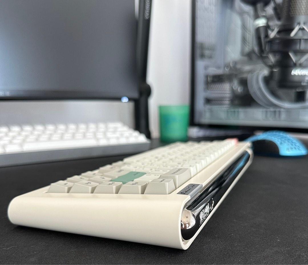 Capsule 65, Computers & Tech, Parts & Accessories, Computer Keyboard on