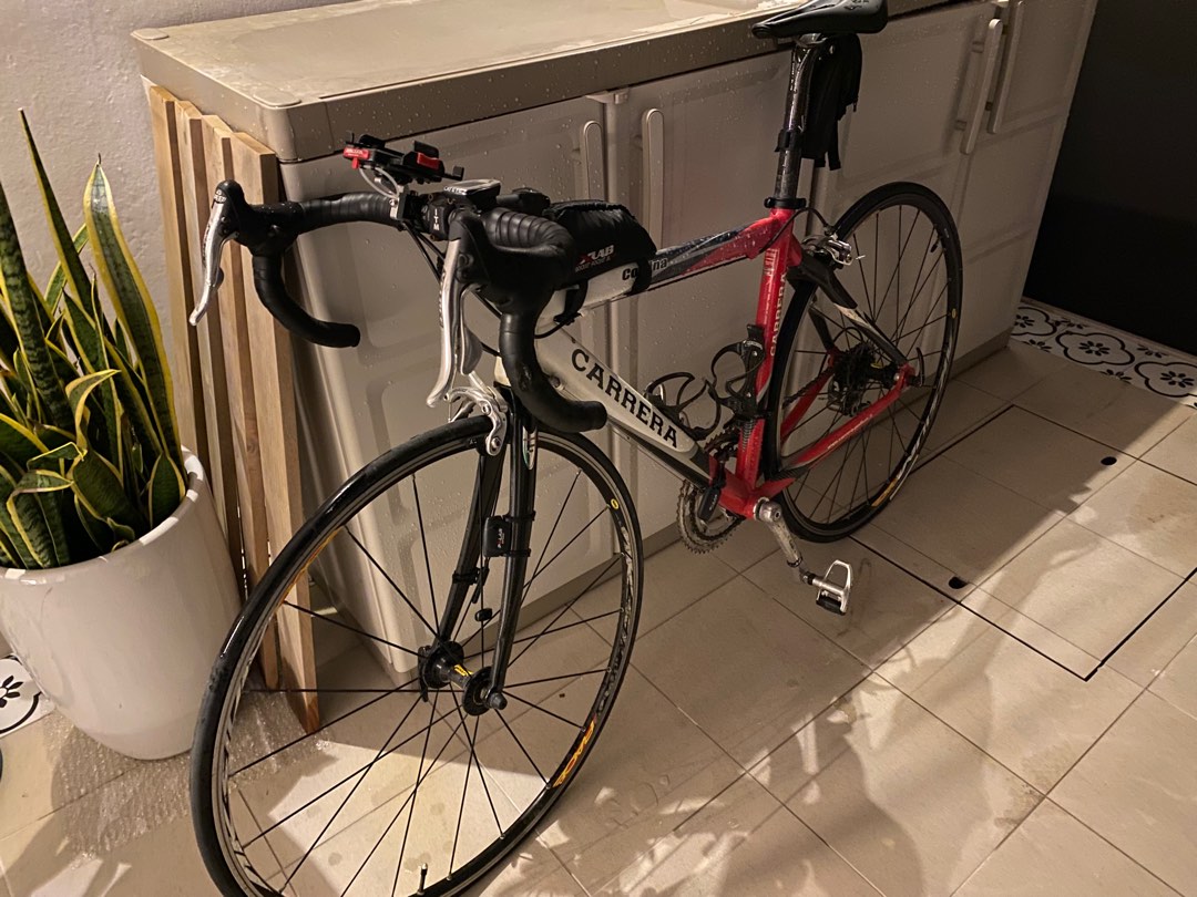 Carrera cortina road bike