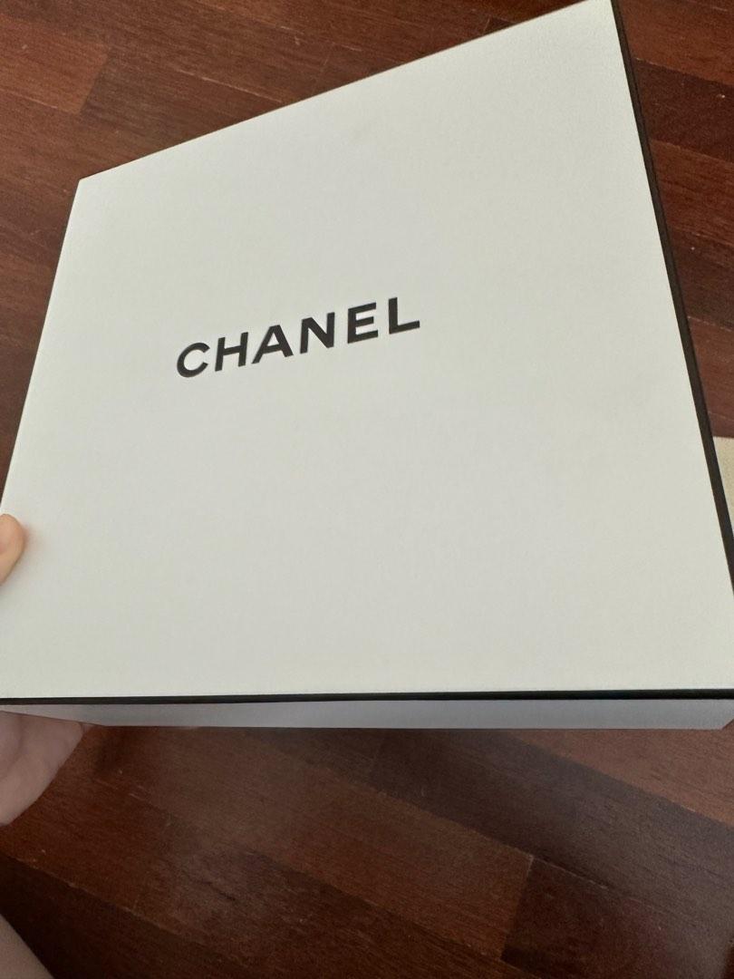 Chanel Gift Box, Women's Fashion, Jewelry & Organisers, Accessory holder, box & organisers on