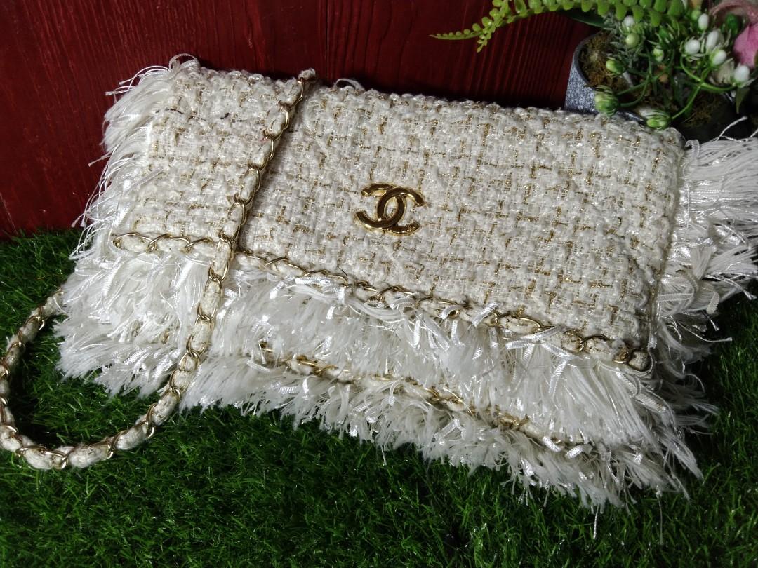 Chanel Tweed Clutch Bag Style
