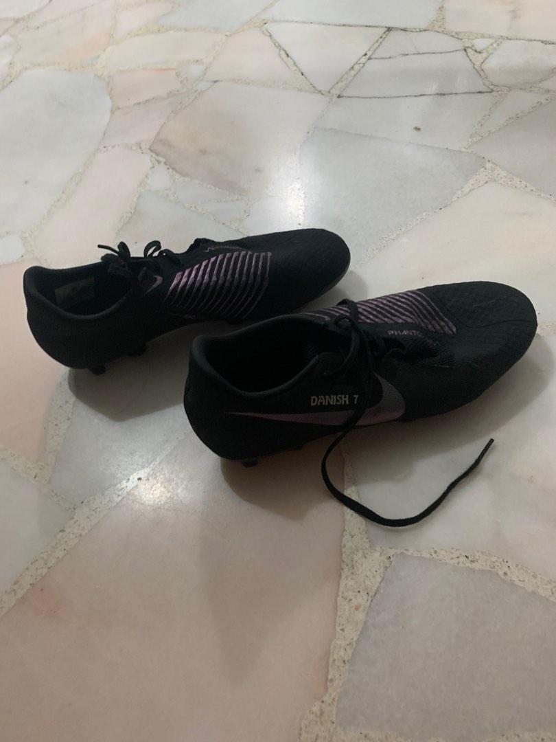 customise your own nike football boots