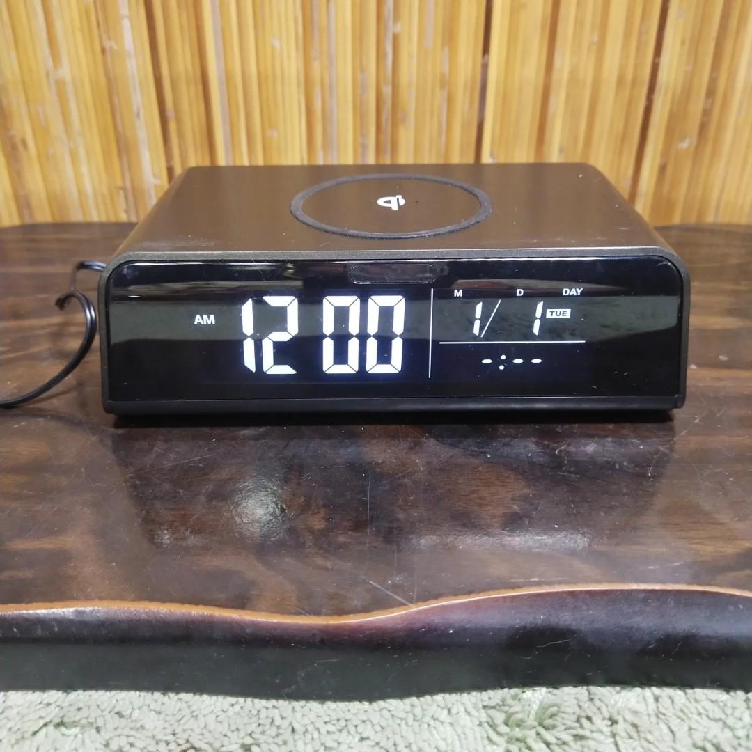 Digital Alarm Clock with Built-in Wireless Charger (Category: Clocks) located in Malolos. Submitted by jestrelita (Listing ID 1188570438, Image 1). Description: Digital Alarm Clock with Built-in Wireless Charger P480 - adesso japan clock - tested working - 110v adaptor with written specifications. Buy same specs to make this 220v - battery power is for the alarm sound - with other added features (check photo) - 3 units available - good condition 