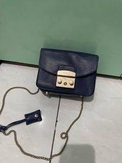 Furla metropolis