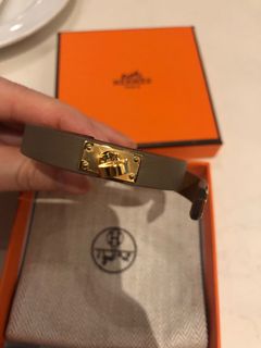 (Category: ) located in . Submitted by Shopaholic81 (Listing ID 1188403885, Image 1). Description: .