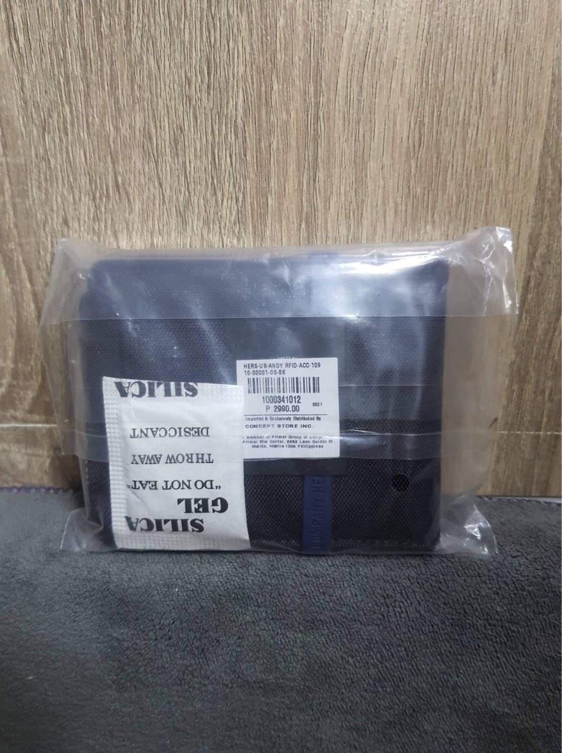 Herschel Andy RFID Black Limited (Category: Wallets & Card Holders) located in Pasig City. Submitted by brandedcollection20 (Listing ID 1188455889, Image 2). Description: Original Herschel Black with card holder please see the photos limited edition sold out! Original 100% Legit! for more info. Chat or Text me. .