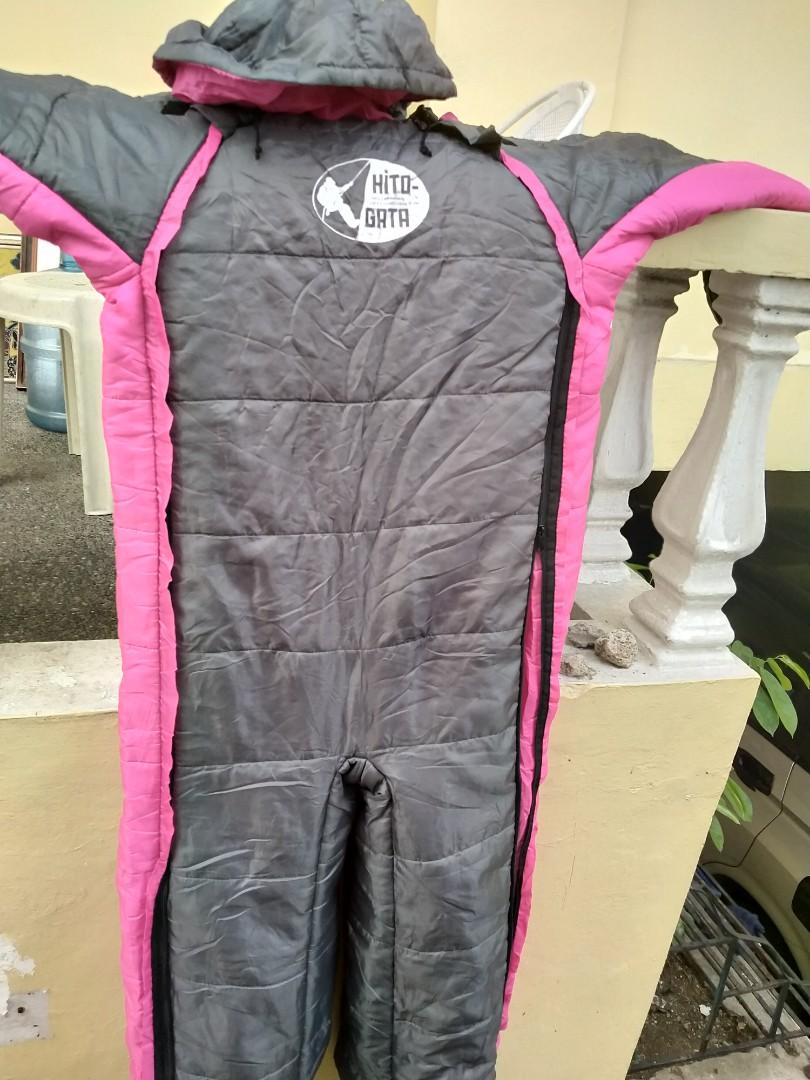 Hito-Gata Humanoid Sleeping Bag - Makapal (Category: Hiking & Camping) located in Muntinlupa City. Submitted by prime_finder (Listing ID 1188544907, Image 1). Description: Hito-Gata Humanoid Sleeping Bag Makapal ang Padding, Malambot - Hindi katulad ng ibang sleeping bag na manipis ang padding at ramdam mo yung sahig, bato, etc. With zippers in all limbs - pwede isara kung di mo bet nakalawit yung kamay/paa mo Pwede sa matangkad Bought at 5,xxx+ 