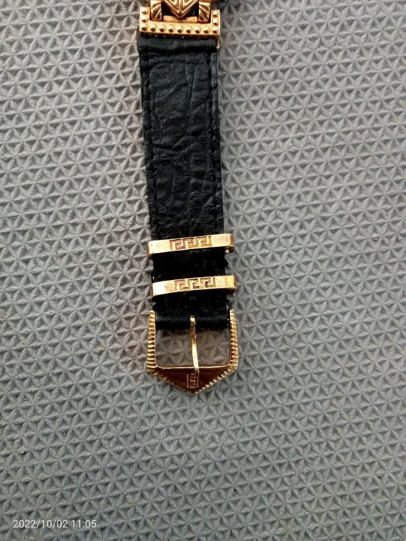 Jam tangan vintage GIANNI VERSACE SIGNATURE medusa gold plated G10 th 1993, Fesyen Pria, Jam