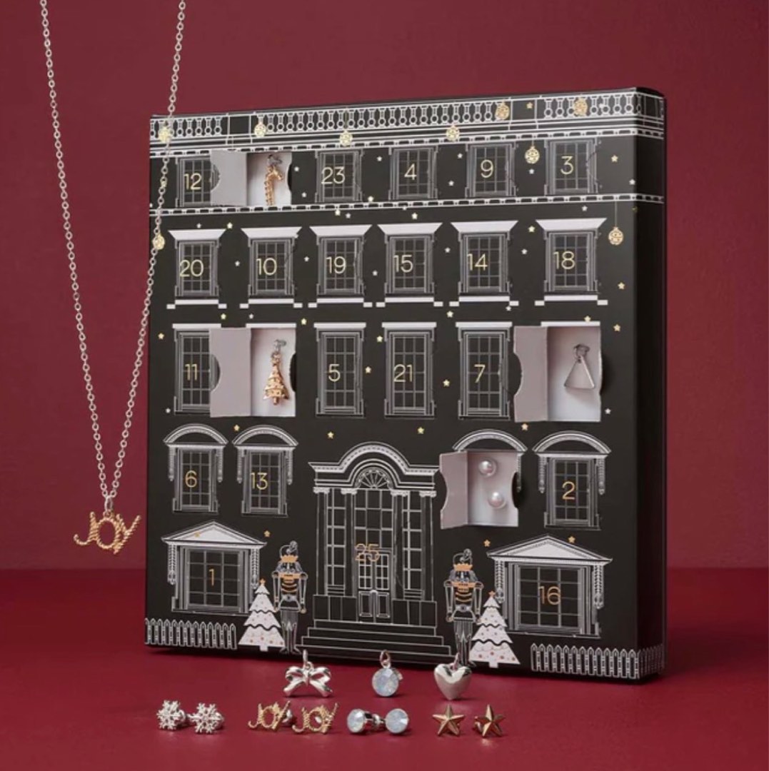 Jewellery Advent Calendar , 女裝, 飾物及配件, 頸鍊 Carousell