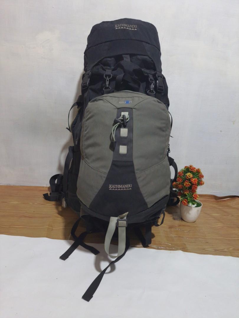 Kathmandu gluon top interloper