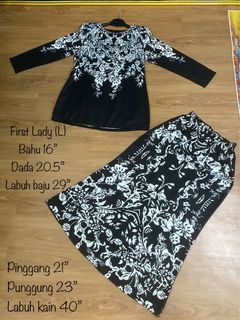 (Category: ) located in . Submitted by nora_wardrobe (Listing ID 1188569087, Image 1). Description: .