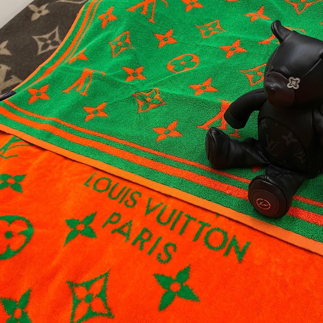 Louis Vuitton Vuittamines Monogram Beach Towel (Hard to find
