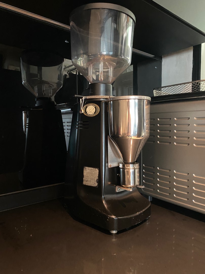 Mazzer Luigi srl coffee grinder, TV & Home Appliances, Kitchen