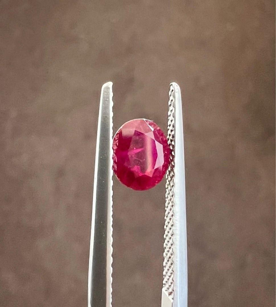 Vivid red ruby outlet