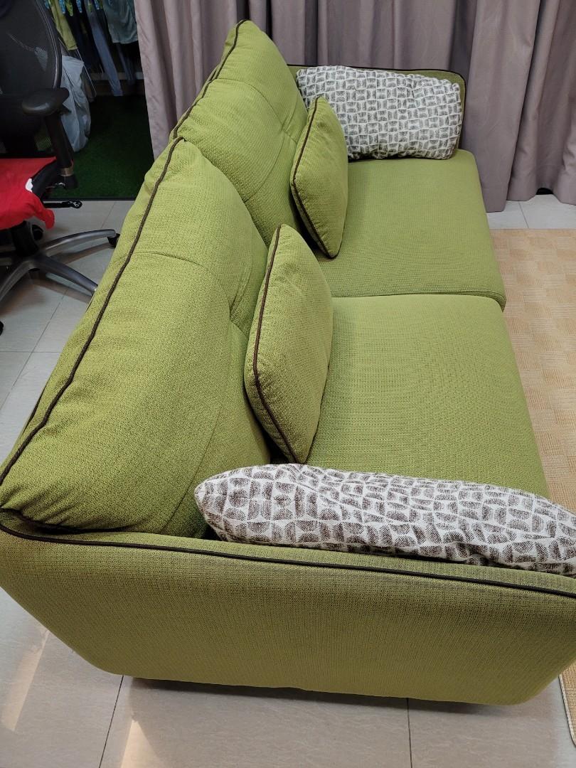 Nice 2.5 seater designer sofa, Furniture & Home Living, Furniture