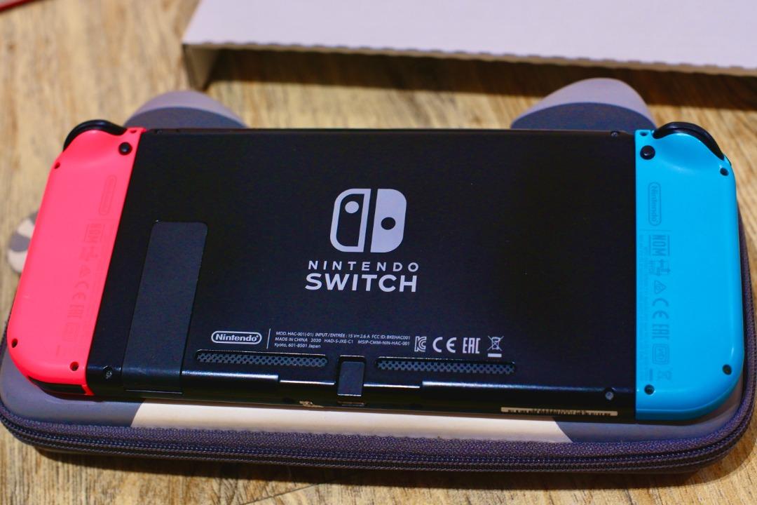 Nintendo Switch Console V2 Accessories with box and freebies