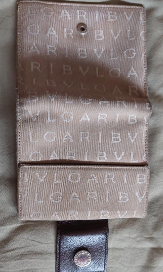 [ORIG] BVLGARI Canvas Wallet (Category: Luxury Bags & Wallets) located in Quezon City. Submitted by mariieee_ (Listing ID 1188524141, Image 2). Description: Original Slightly Negotiable Selling low RFS: Decluttering .