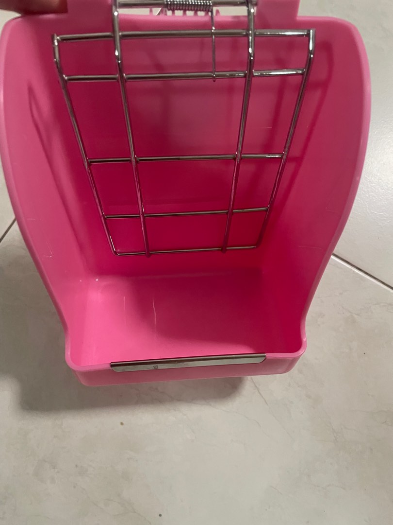 Rabbit Hay Rack, Pet Supplies, Homes & Other Pet Accessories on Carousell