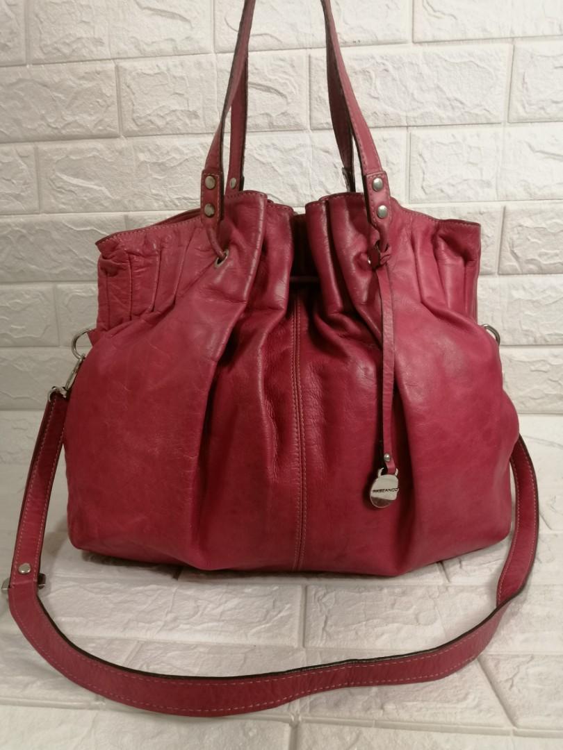 Rabeanco 2-way Leather Shoulder Bag (Category: Luxury Bags & Wallets) located in Las Pinas. Submitted by etoksi1234 (Listing ID 1188522378, Image 1). Description: Pre-loved Rabeanco 2-way Leather Shoulder Bag. With minimal signs of wear please zoom in photos for reference, chat the seller for more detailed photos... Please manage your expectations. All sales are final. Kindly examine pictures carefully when buying online. No return, exchange poli