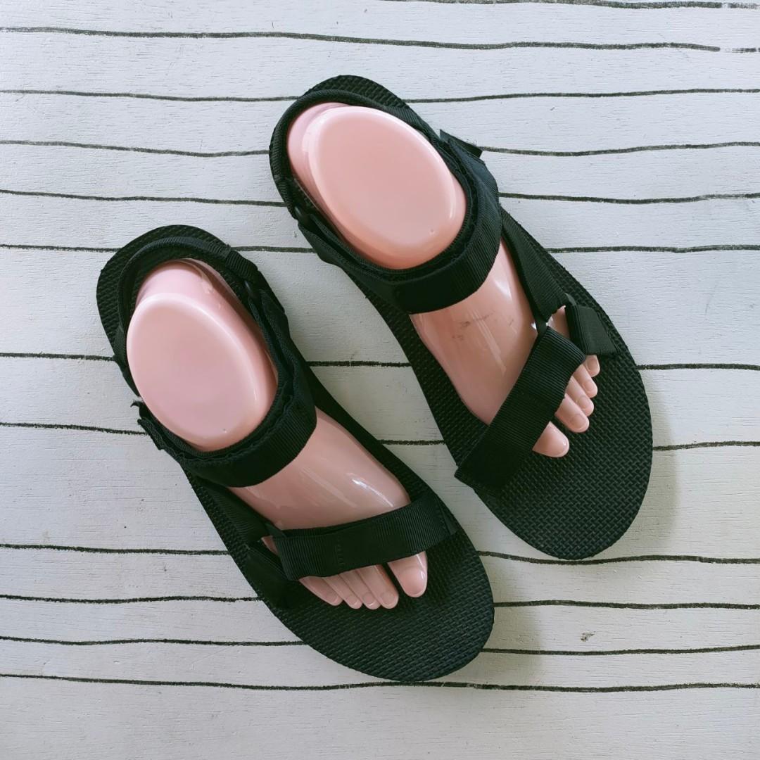 Nike teva online