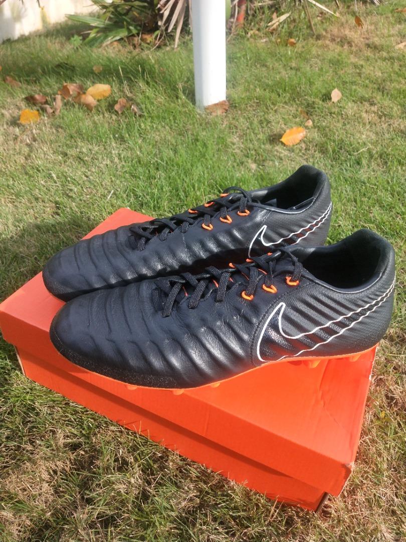 UK9 - Nike Tiempo Legend 7 Pro HG football boots, Sports Equipment