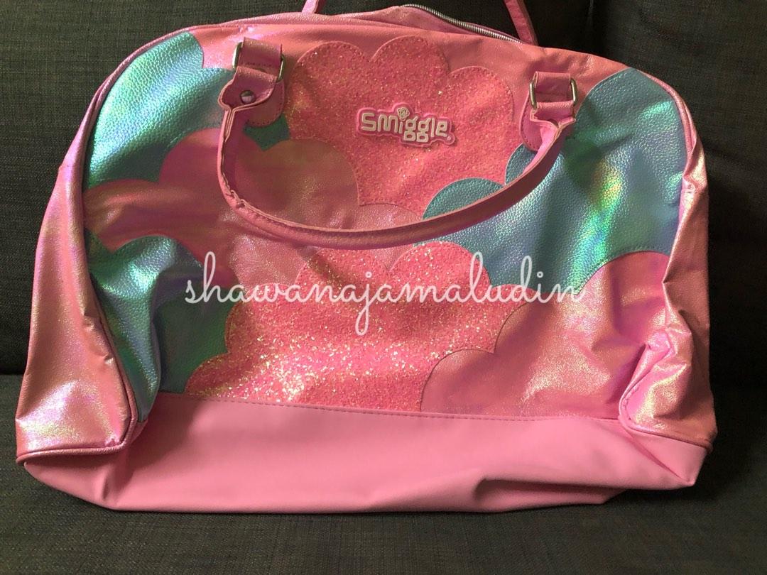 Smiggle lunar weekender bag clearance