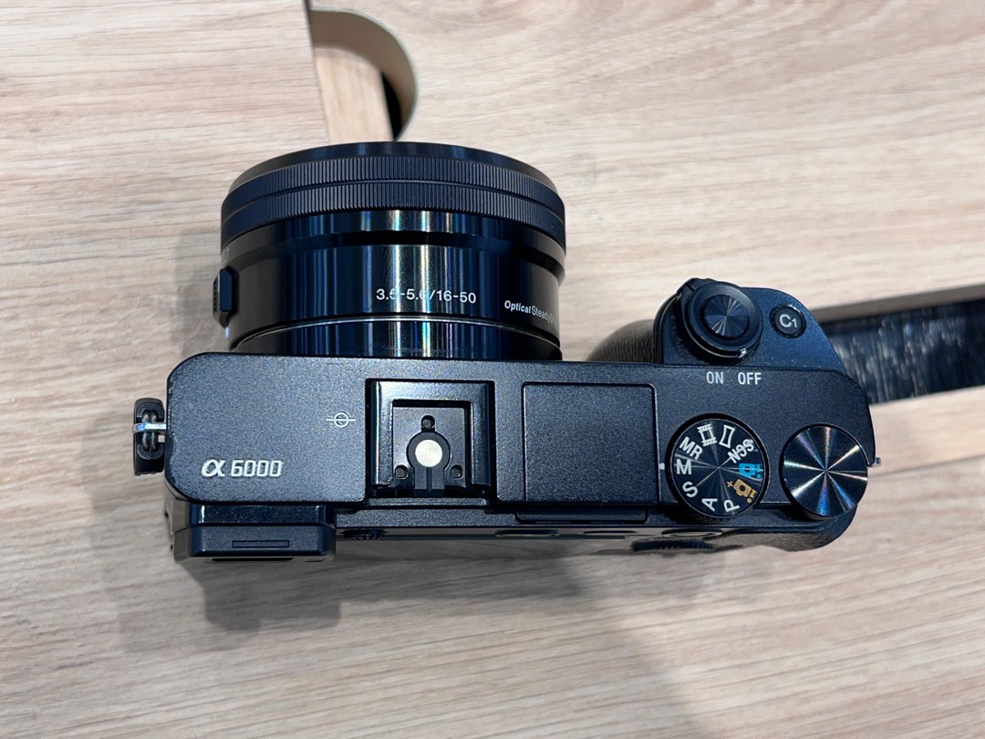 SONY A6000 Kit Used, Photography, Cameras on Carousell