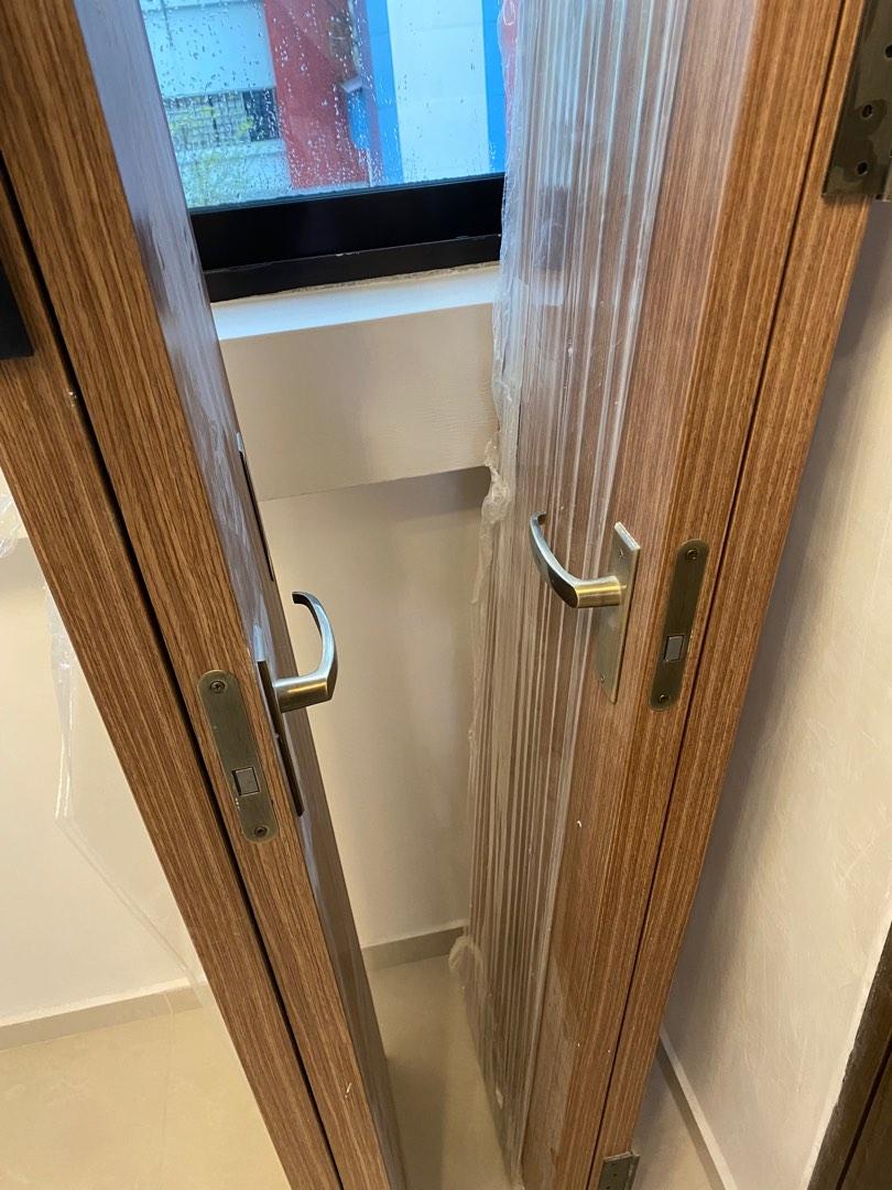 Toilet Solid Folding Door with handle (From HDB), Furniture & Home