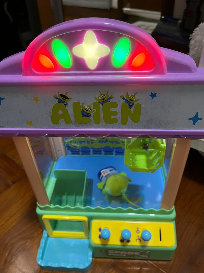 Toy Story [反斗奇兵] Vending Machine With Toy 三眼仔夾公仔機, 興趣及遊戲, 玩具 & 遊戲類