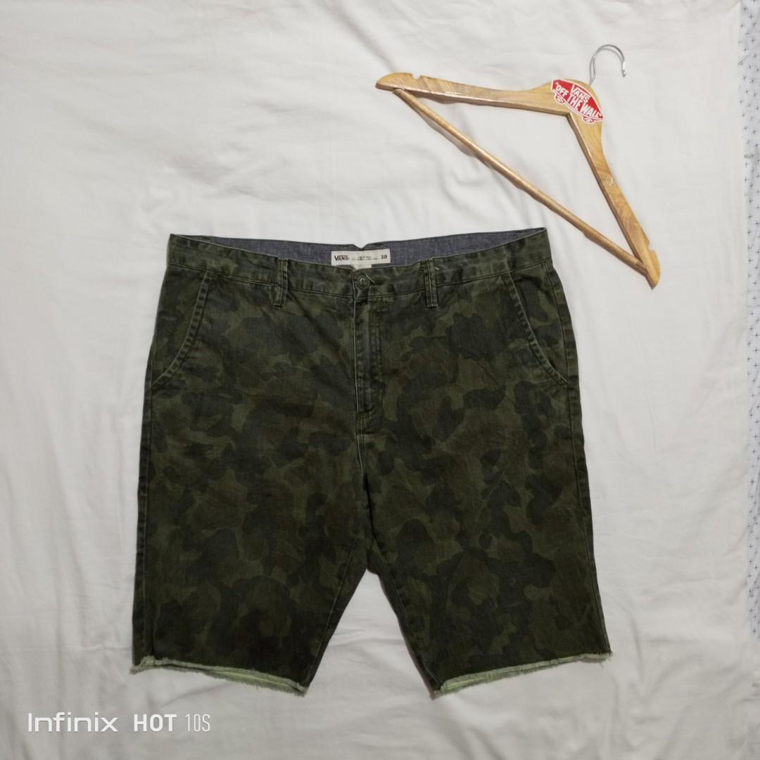 Vans cut 2025 off shorts