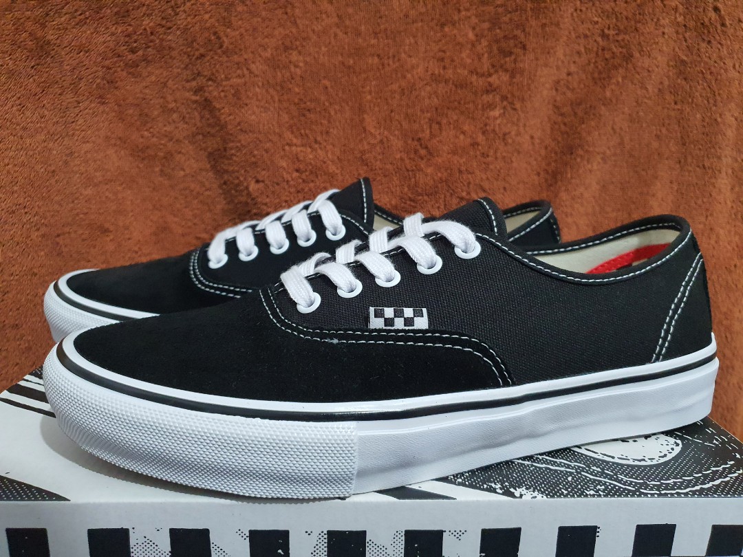 Vans Skate Authentic Men s Fashion Footwear Sneakers on Carousell