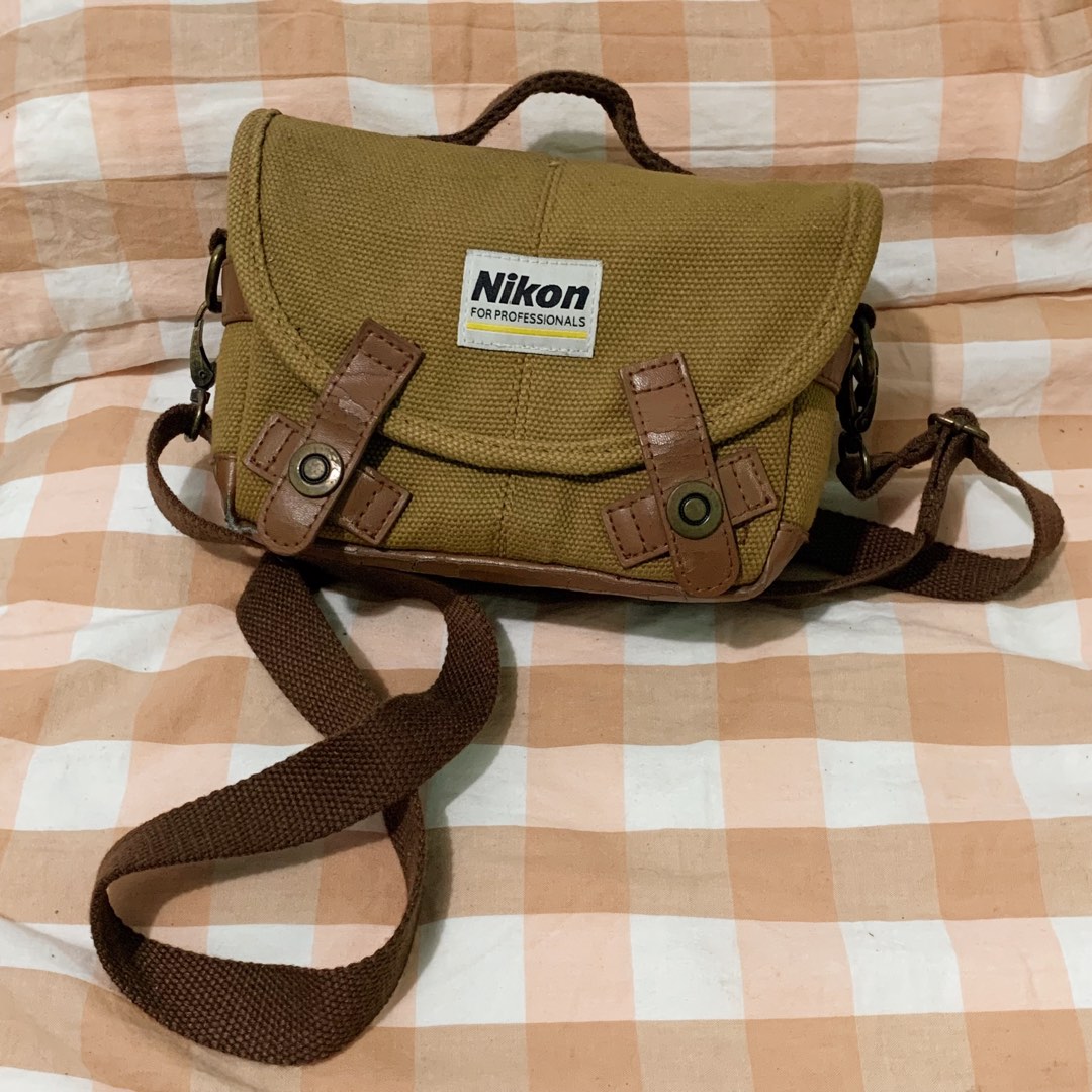 Vintage Nikon Khaki Camera Bag w/ Adjustable Straps, Women's Fashion
