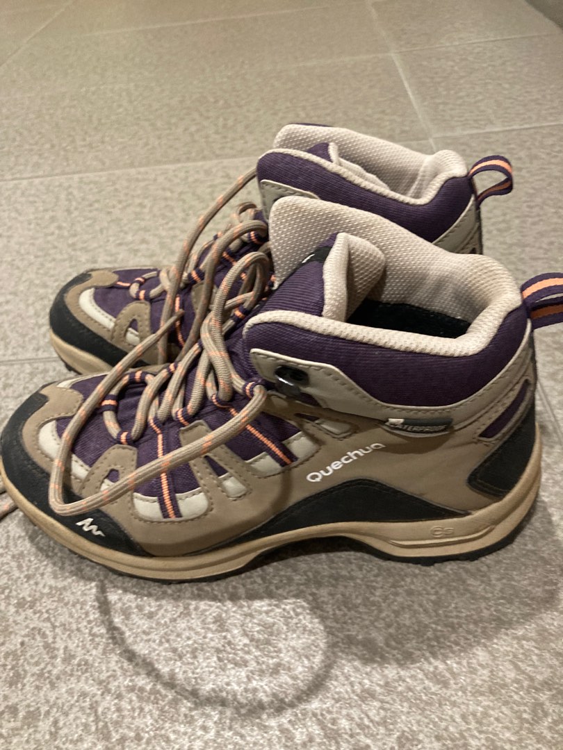 Waterproof trekking discount shoes quechua