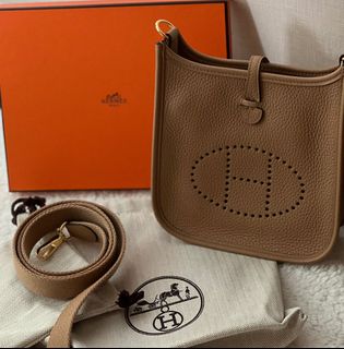 （分類：）位於 。 由 rosybrownn 提交（商品編號 1193648060，圖片 1）。簡介： 。