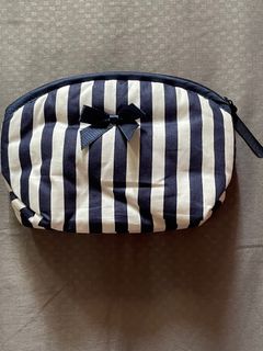 (Category: ) located in . Submitted by savvyshoppers (Listing ID 1193671391, Image 1). Description: .