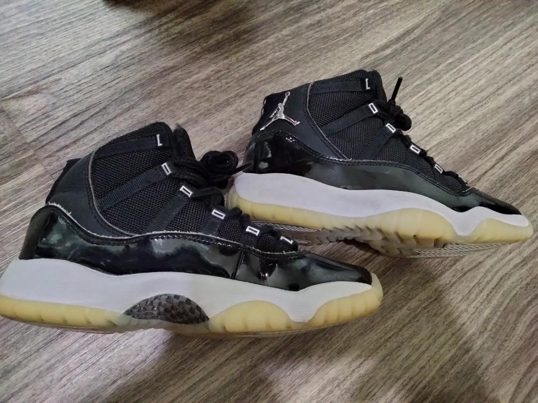 Jordan retro top 11 junior