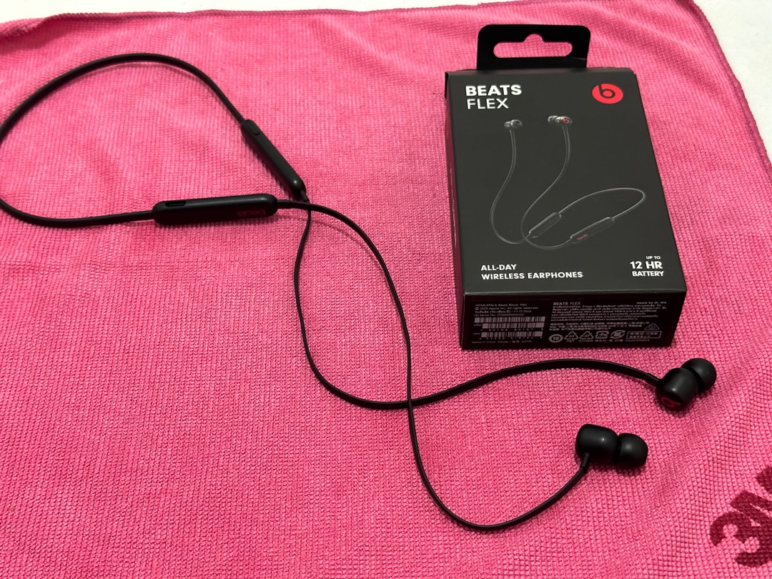 beats-flex-apple-compatible-audio-earphones-on-carousell