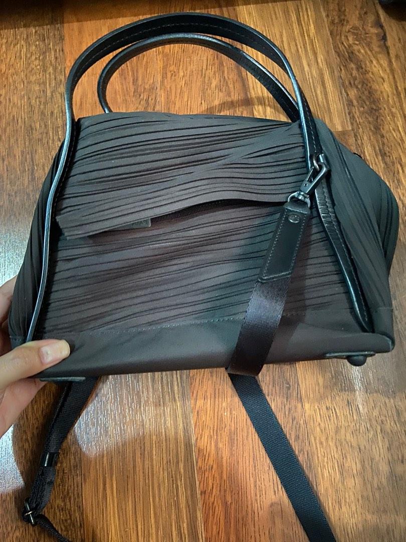 Pleats Please Issey Miyake small black bag, Fesyen Wanita, Tas & Dompet di  Carousell