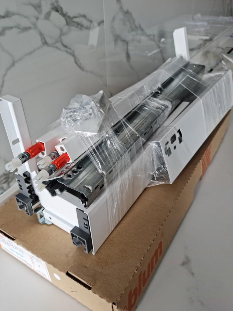 Blum Tandembox (Under sink unit), Furniture & Home Living, Bathroom ...