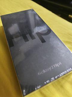BNIB Samsung Galaxy Z Flip 4 5G 256GB Graphite