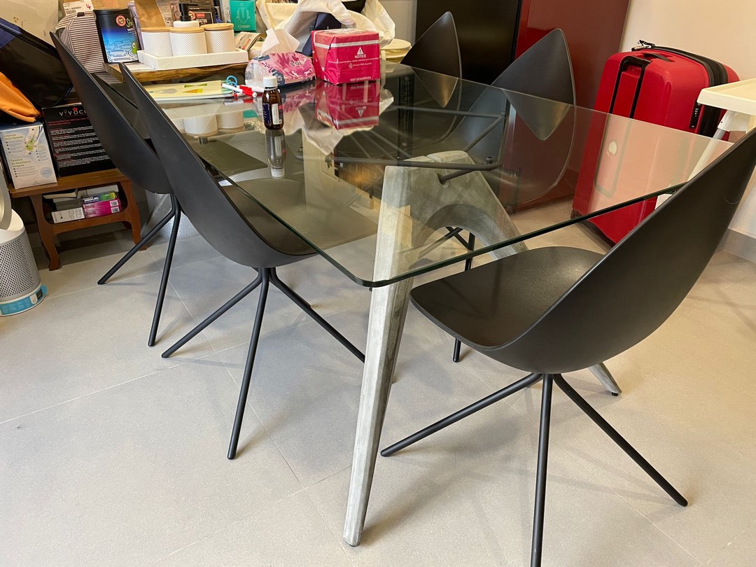 BoConcept Ottawa Dining chairs (black), Furniture & Home Living