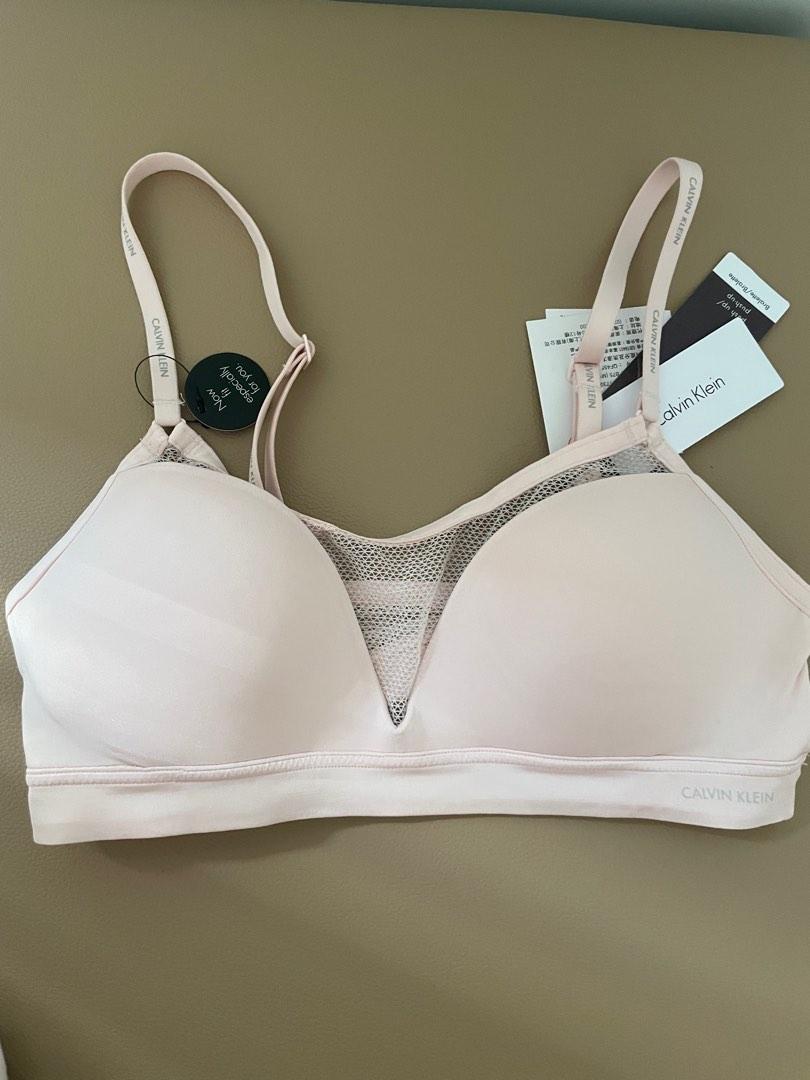 Calvin Klein New thong in colour Pink, 女裝, 內衣和休閒服- Carousell