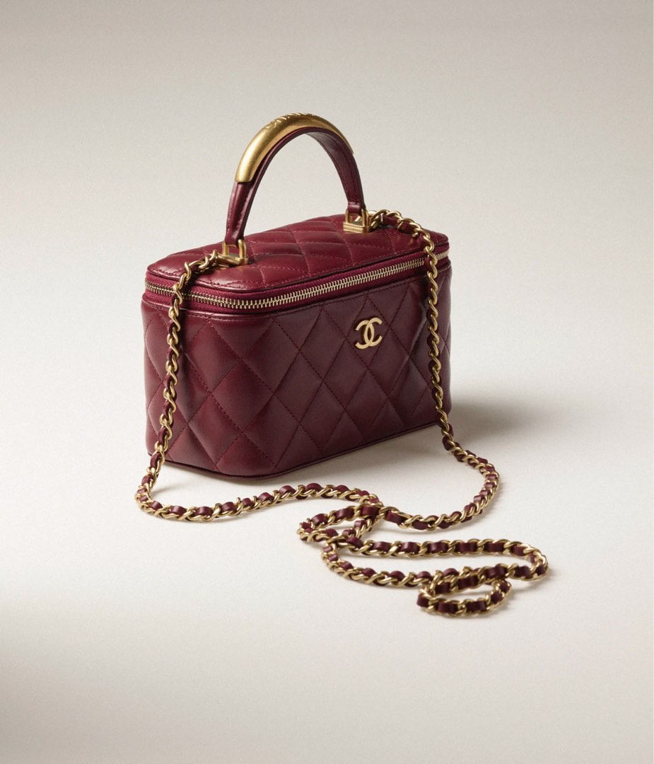 Chanel vanity handbag shop